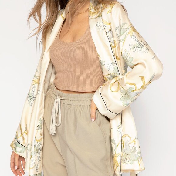 FORTE FORTE Twill Belted Jacket in Ivory Floral Print - Picture 6 of 7